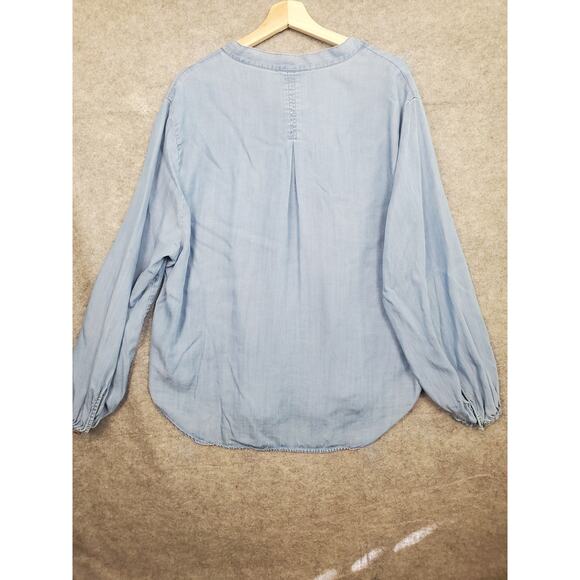 Terra & Sky Women's Size 2X Blue Chambray Bow Front Button Up Boho Blouse - Picture 2 of 6